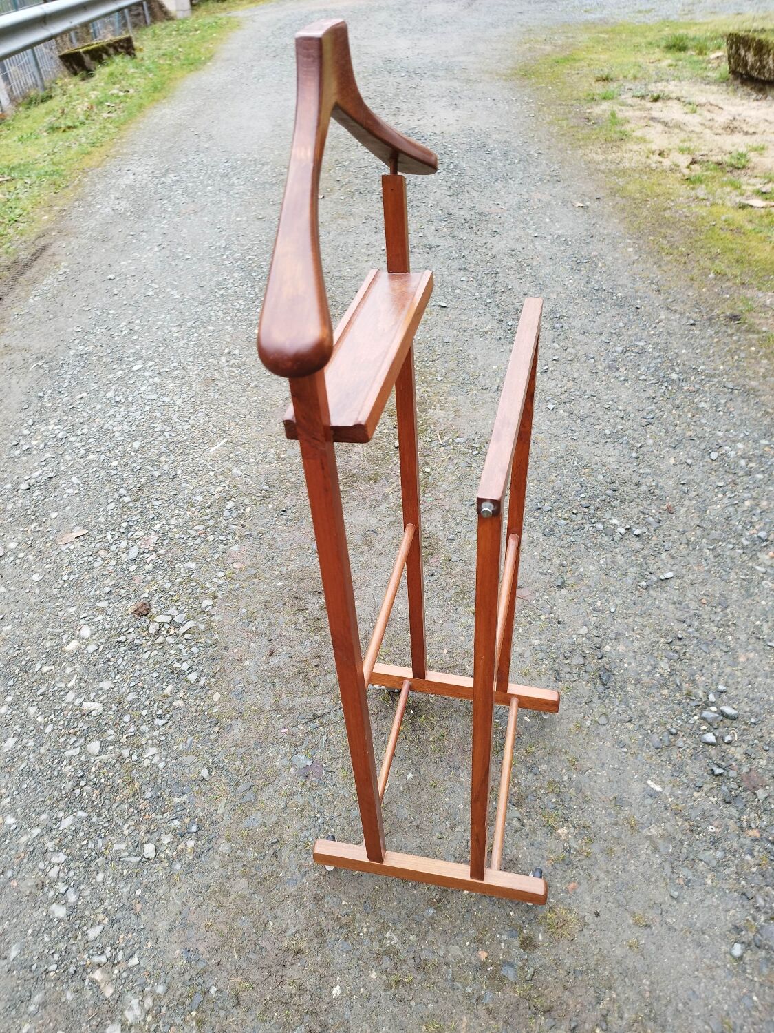 Double wooden night valet