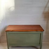 Antique chest bench