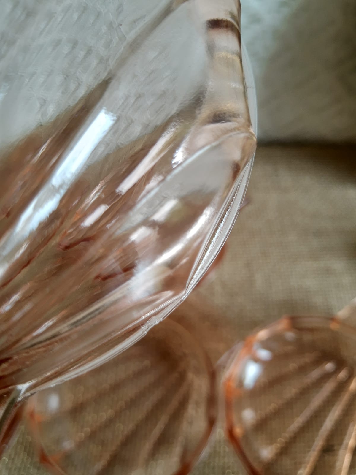 Set of 6 small scallops in vintage rosaline pink glass