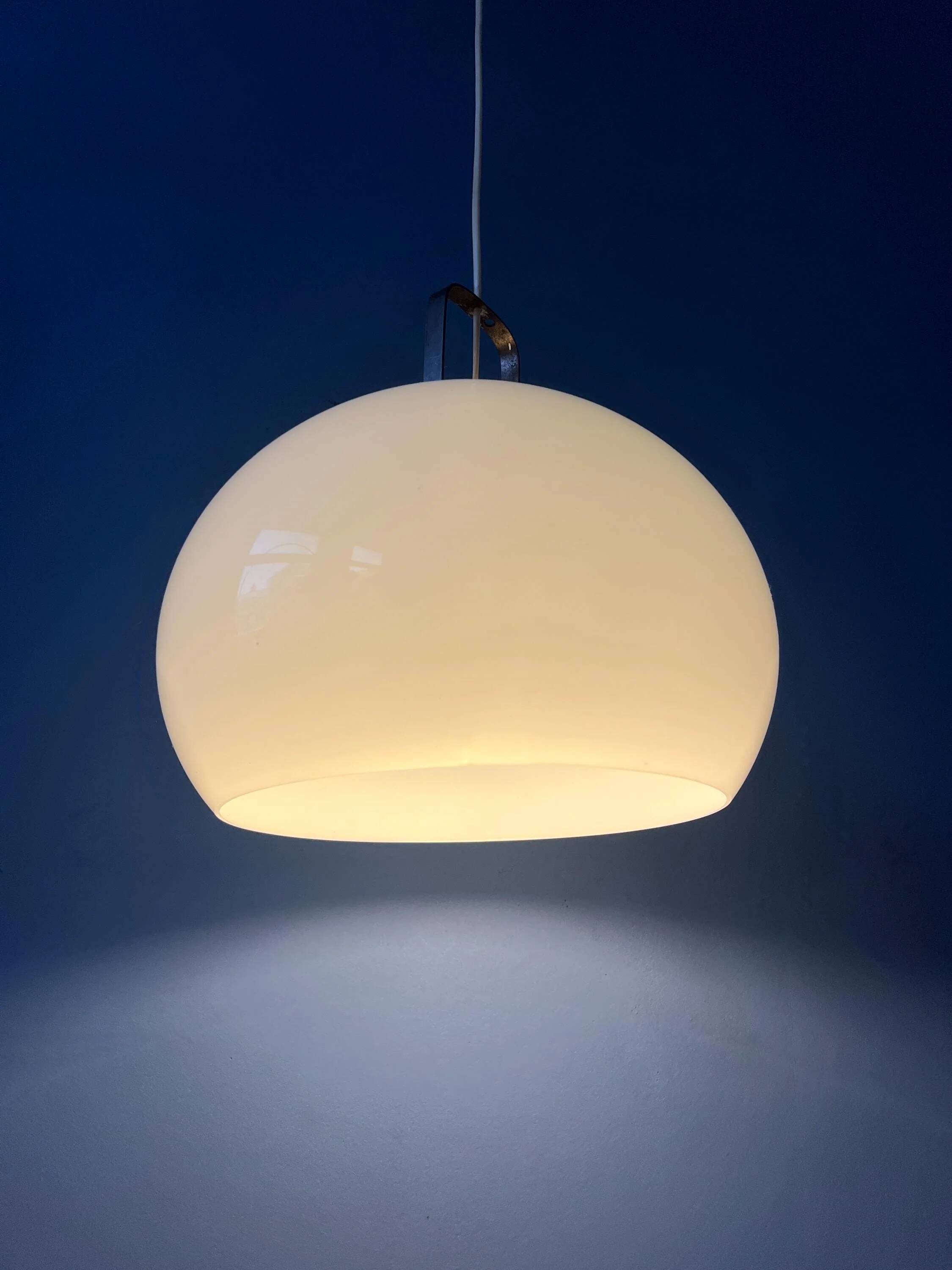 Vintage mushroom suspension inspired by Guzzini.