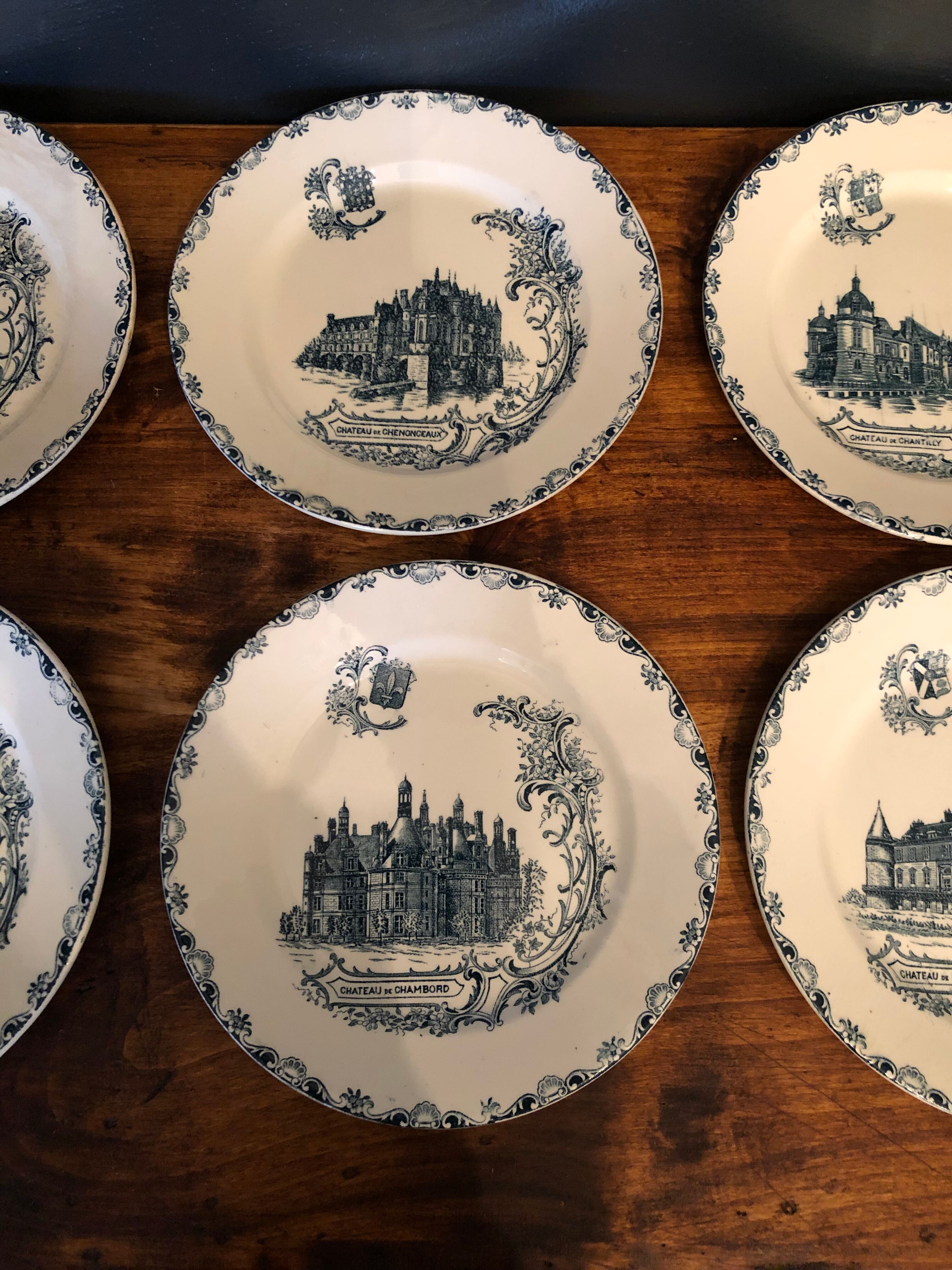 6 flat plates in Clairefontaine earthenware, Terre de Fer, Châteaux collection, 1894-1913