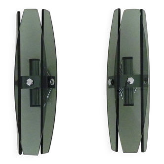 Pair of Italian wall lights Veca Fontana Arte in smoked glass and chrome.