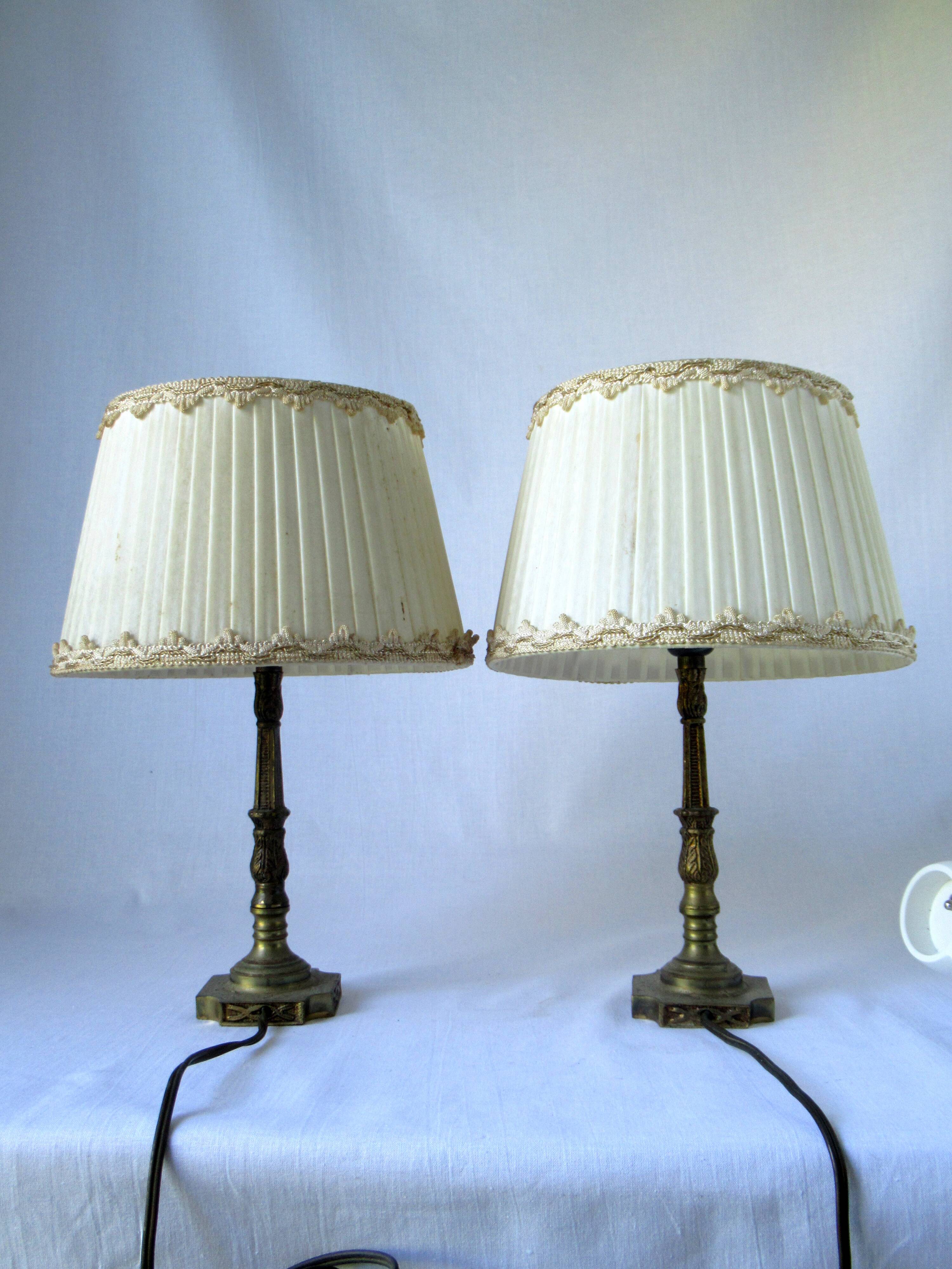BEDROOM LAMPS