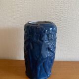 Vase of dancing girls in a farandole