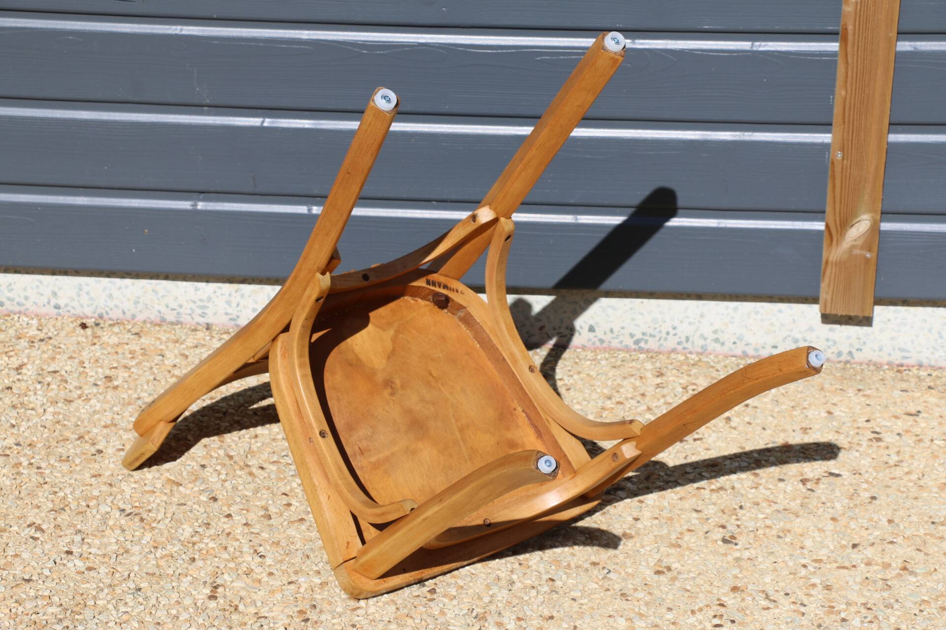 Baumann N°27 light beech chair