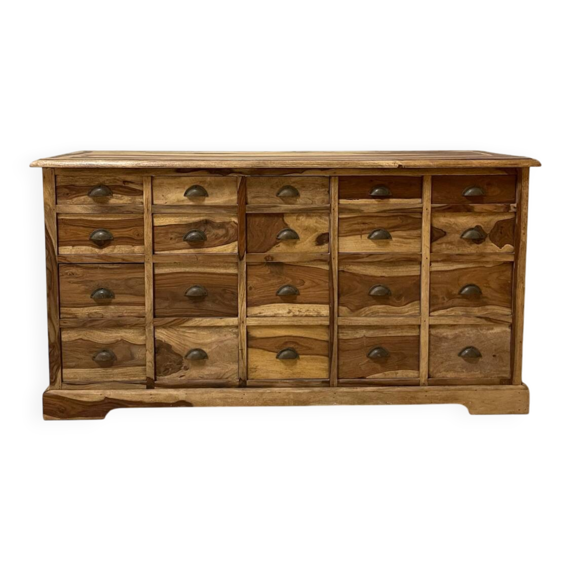 Meuble de métier transformé 20 tiroirs