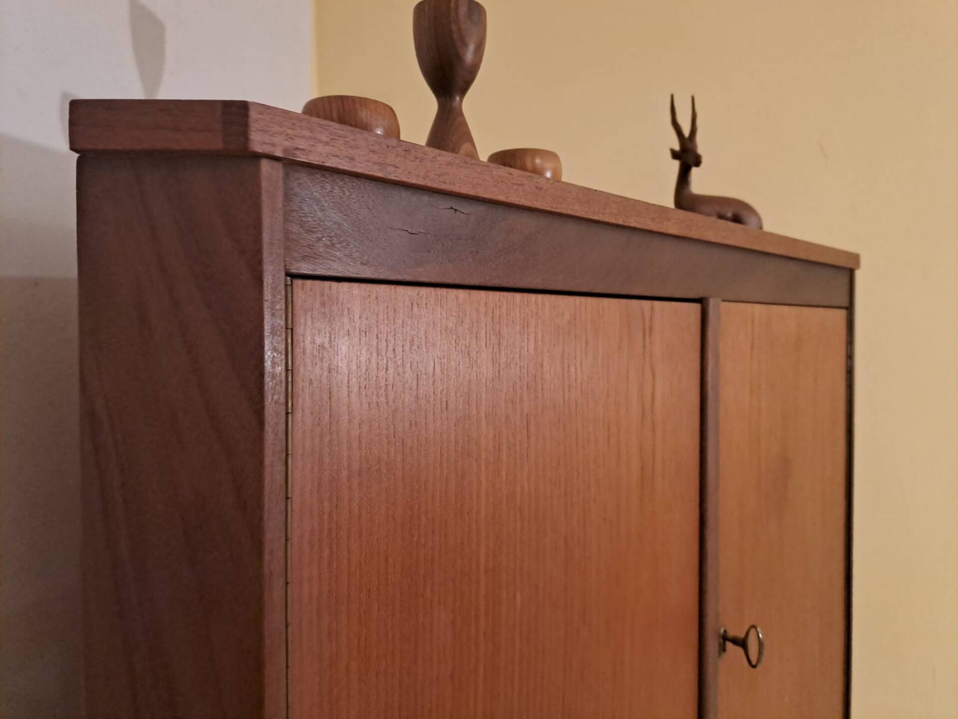 Meuble d'angle en teck,  Vintage Scandinave 1960s
