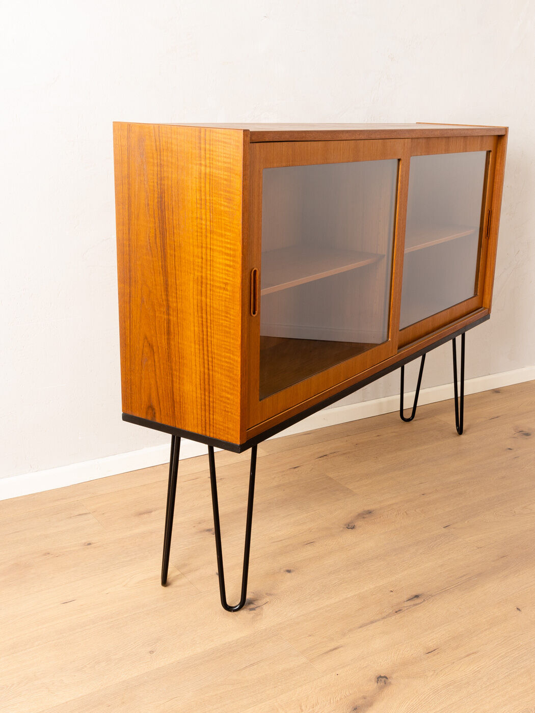 VITRINE DES ANNÉES 1960, Poul Hundevad