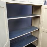 Parisian wall cabinet with locks