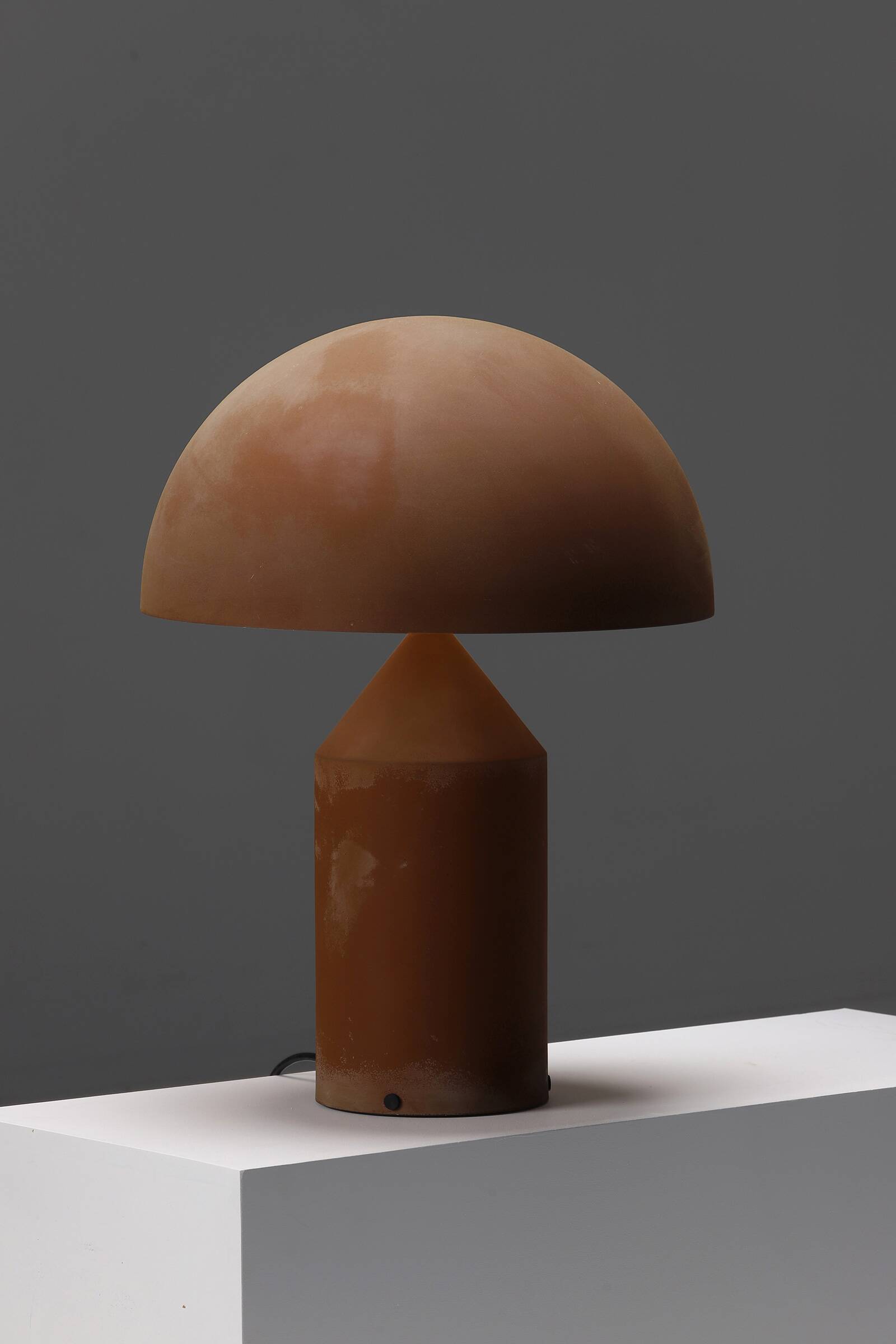 première édition Vico Magistretti Atollo lampe de table Oluce 1977