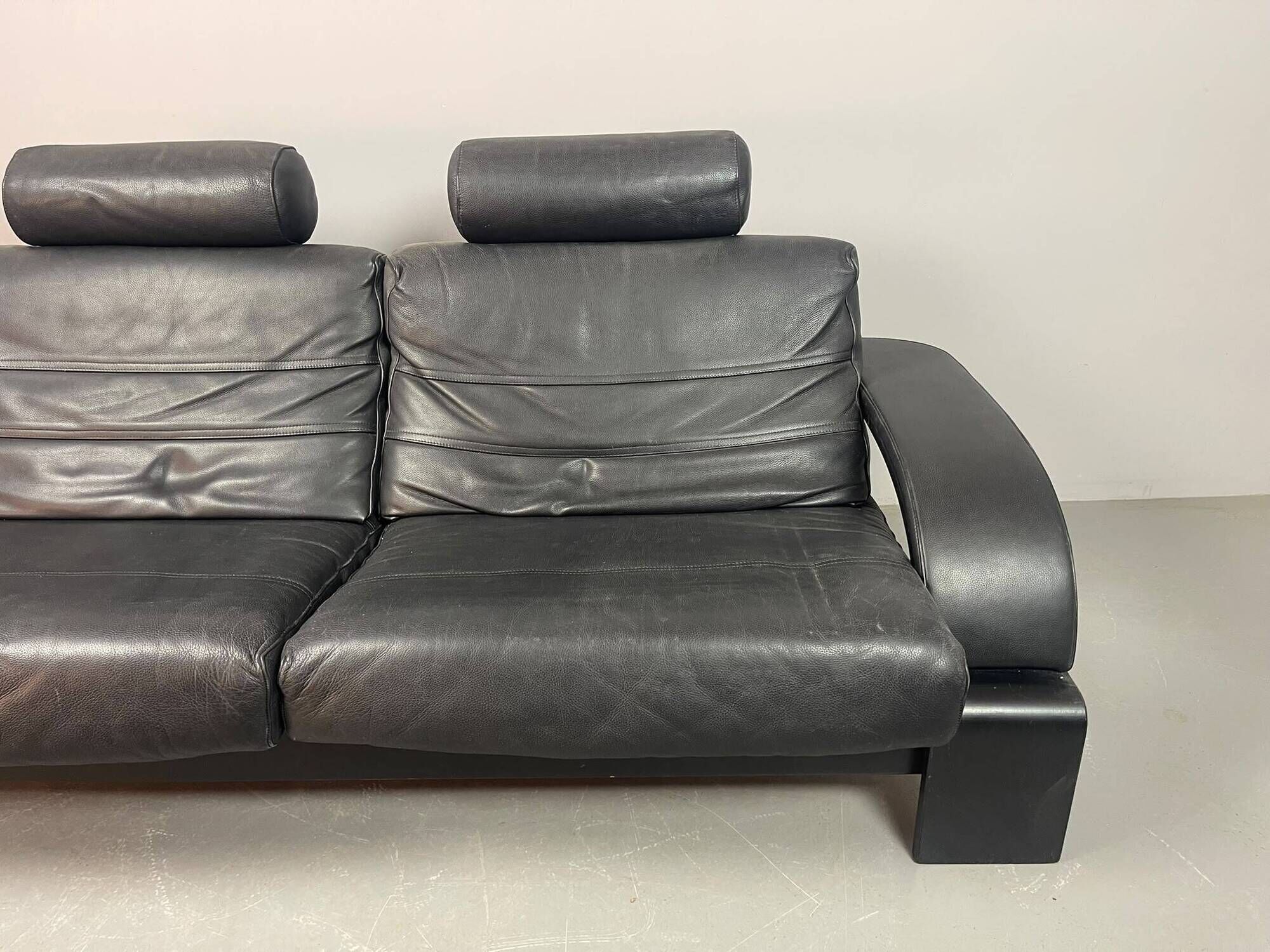 Black Leather Ake Fribytter “Kroken” Two-Seater Sofa for Nelo Möbel. Sweden