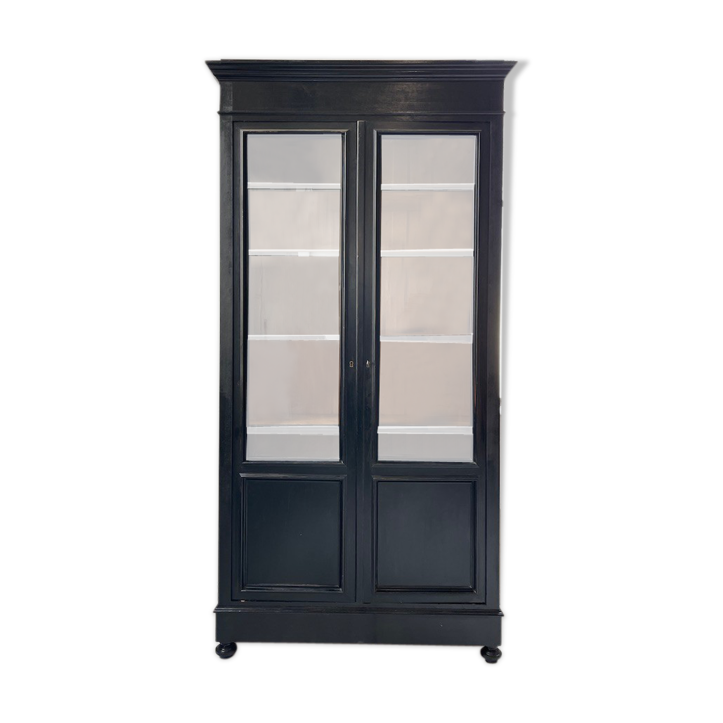 Napoleon 3 walnut window glass cabinet