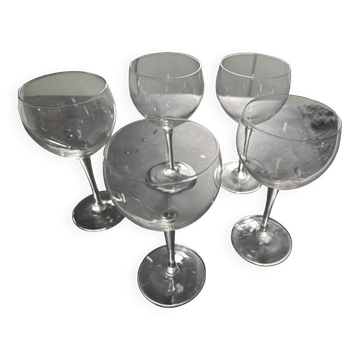 5 crystal glasses