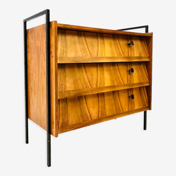 Shoes cabinet with metal frame