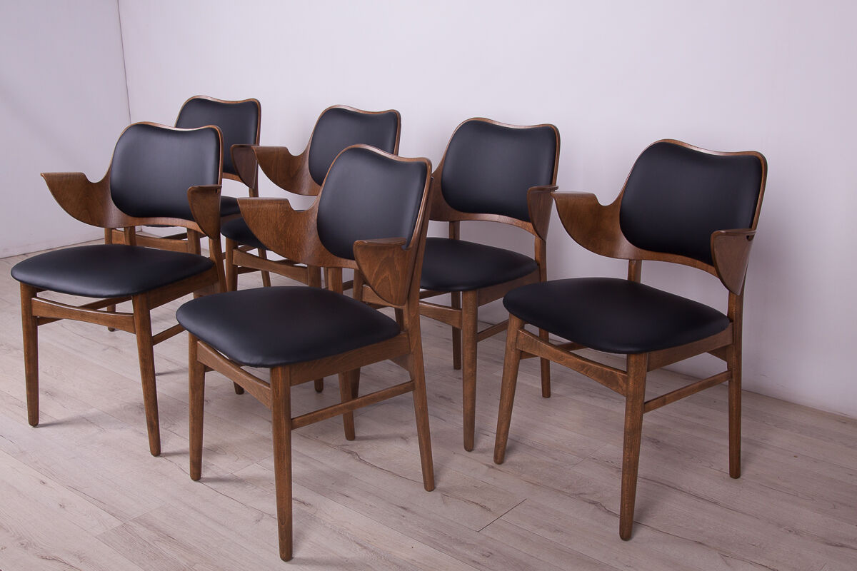 Model 107 armchairs by Hans Olsen for Bramin, 1950