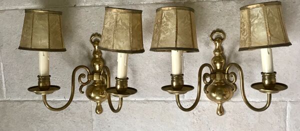 Paire d’appliques hollandaises en laiton