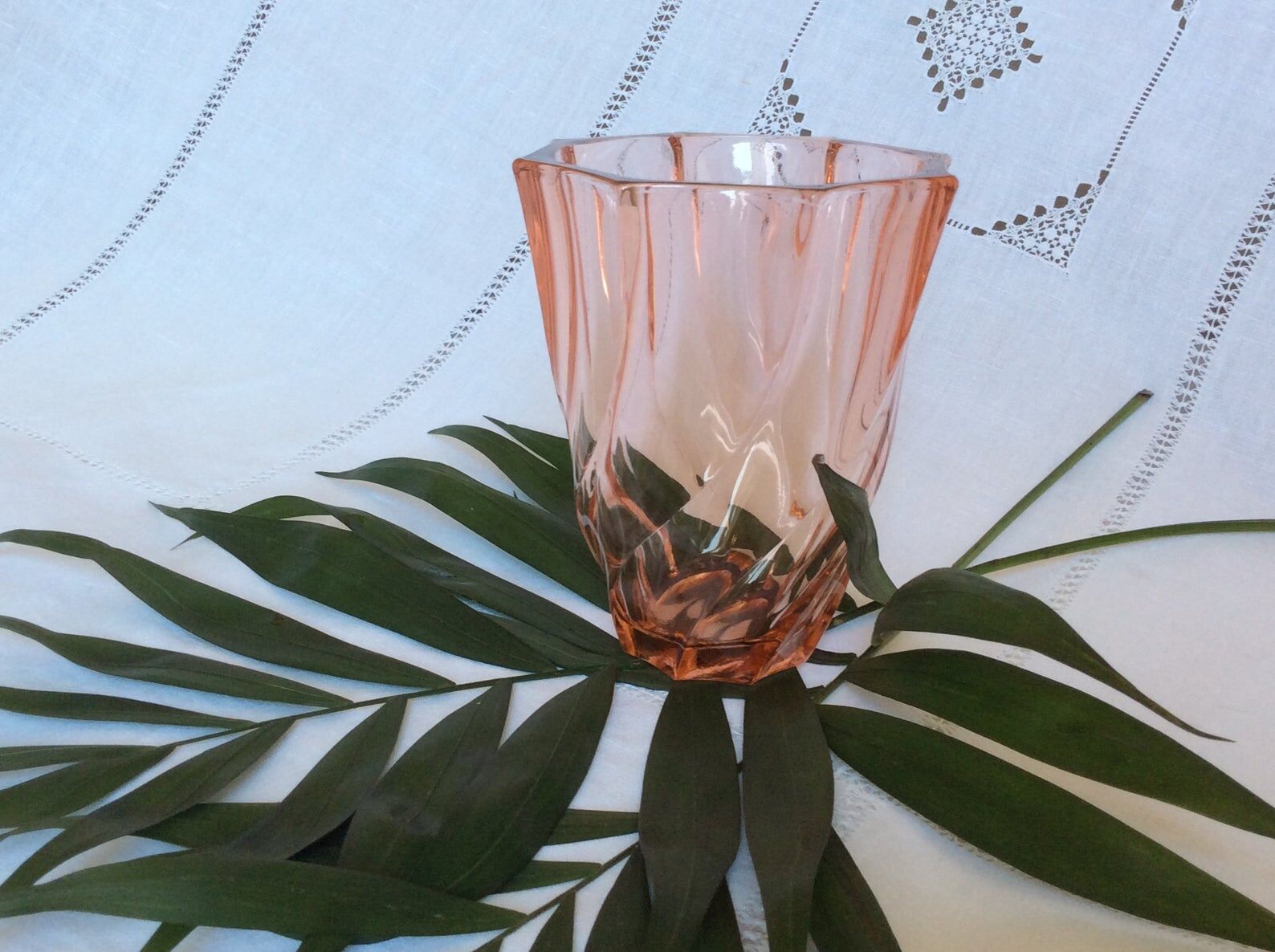 Vintage vase in pink glass art deco France