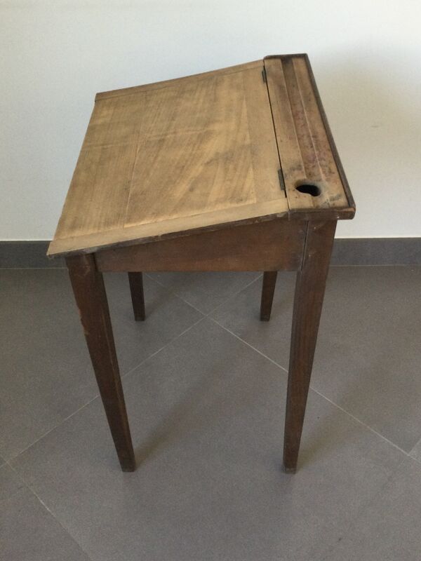 Petit bureau d’enfant