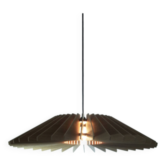 Large format Alamae pendant light