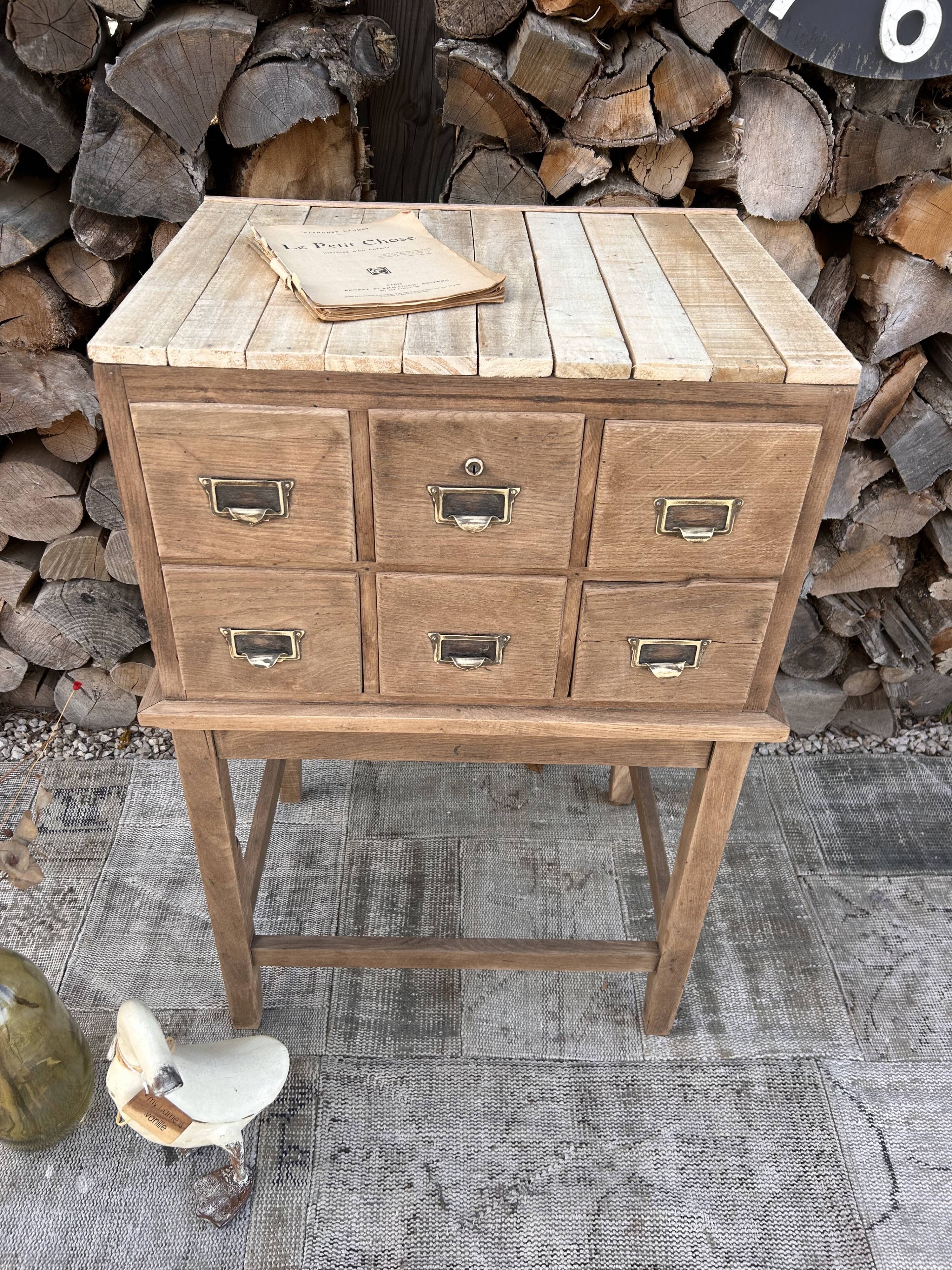 Meuble métier / Meuble à tiroirs