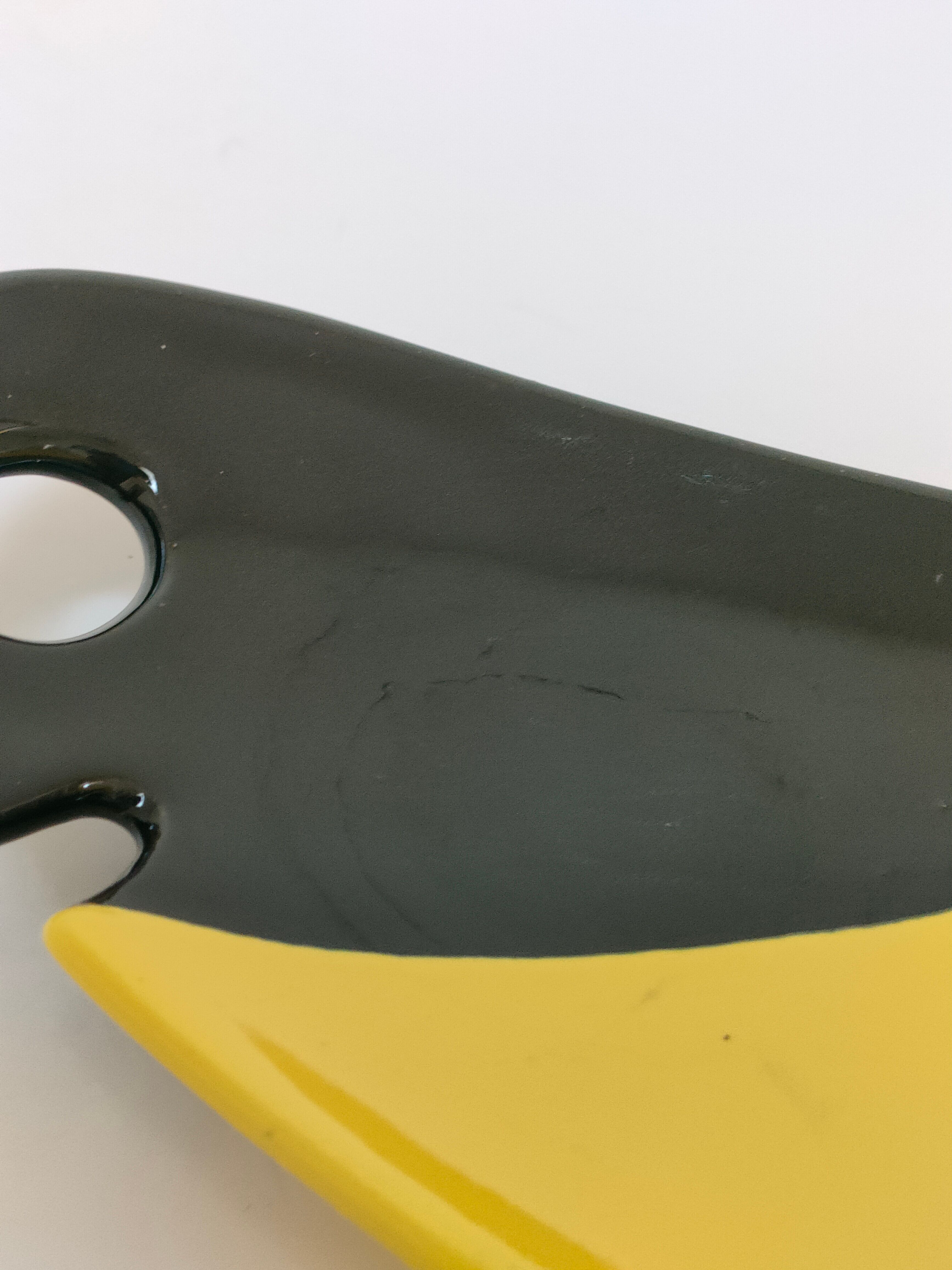 Empty pocket anthropomorphic ceramic black and yellow design 50s