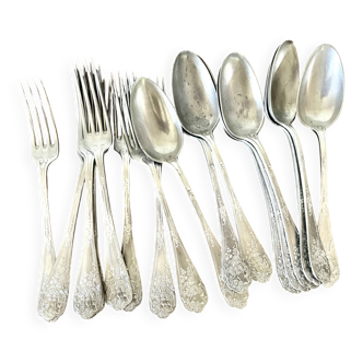9 soup spoons & 9 forks in 19th century silver plated metal