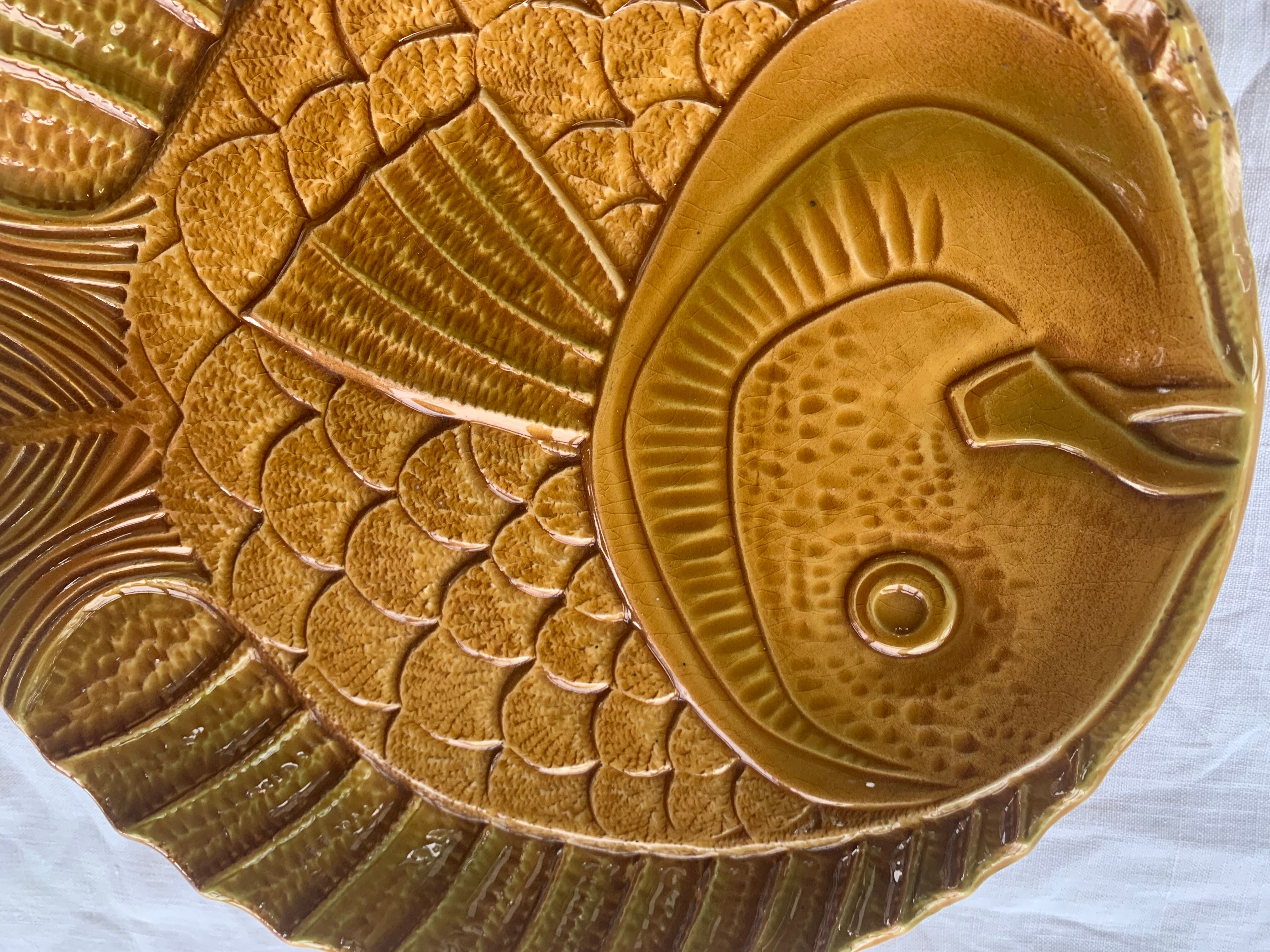 Set of 6 fish plates from the vintage revernay workshops