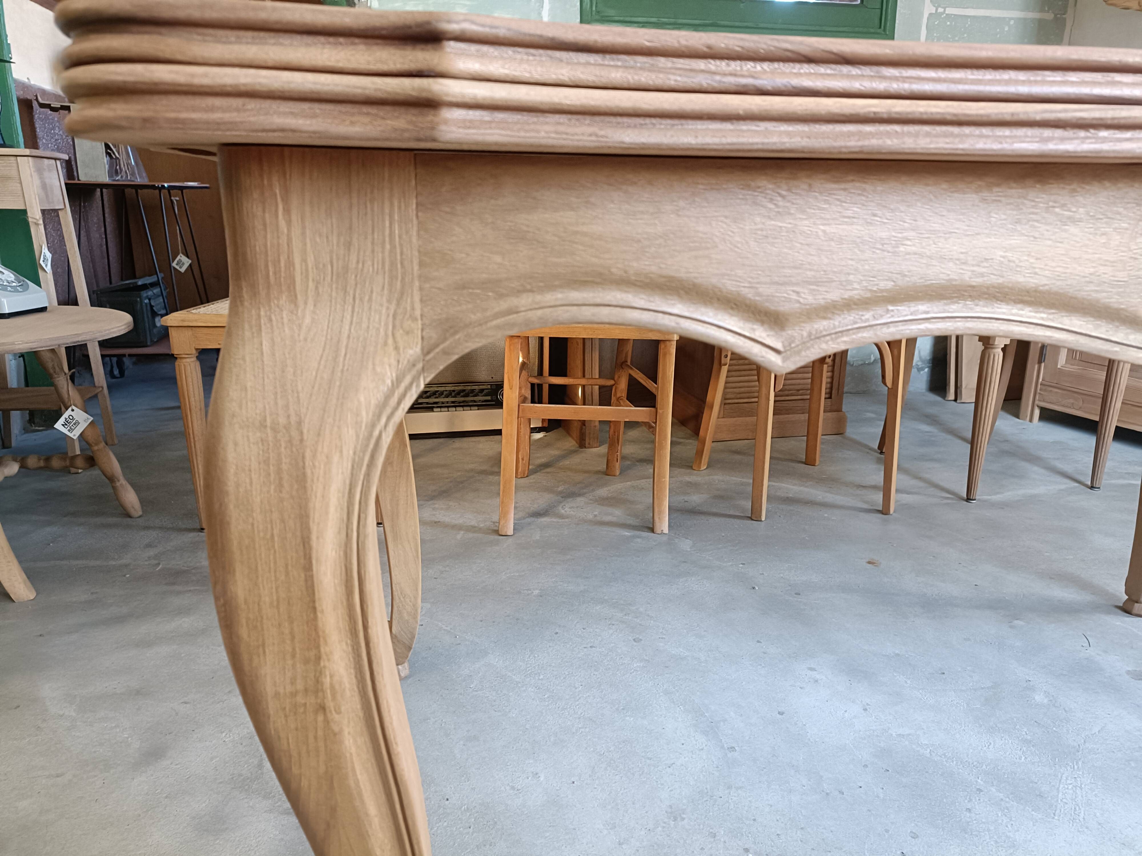 Table à manger Louis XV rénovée
