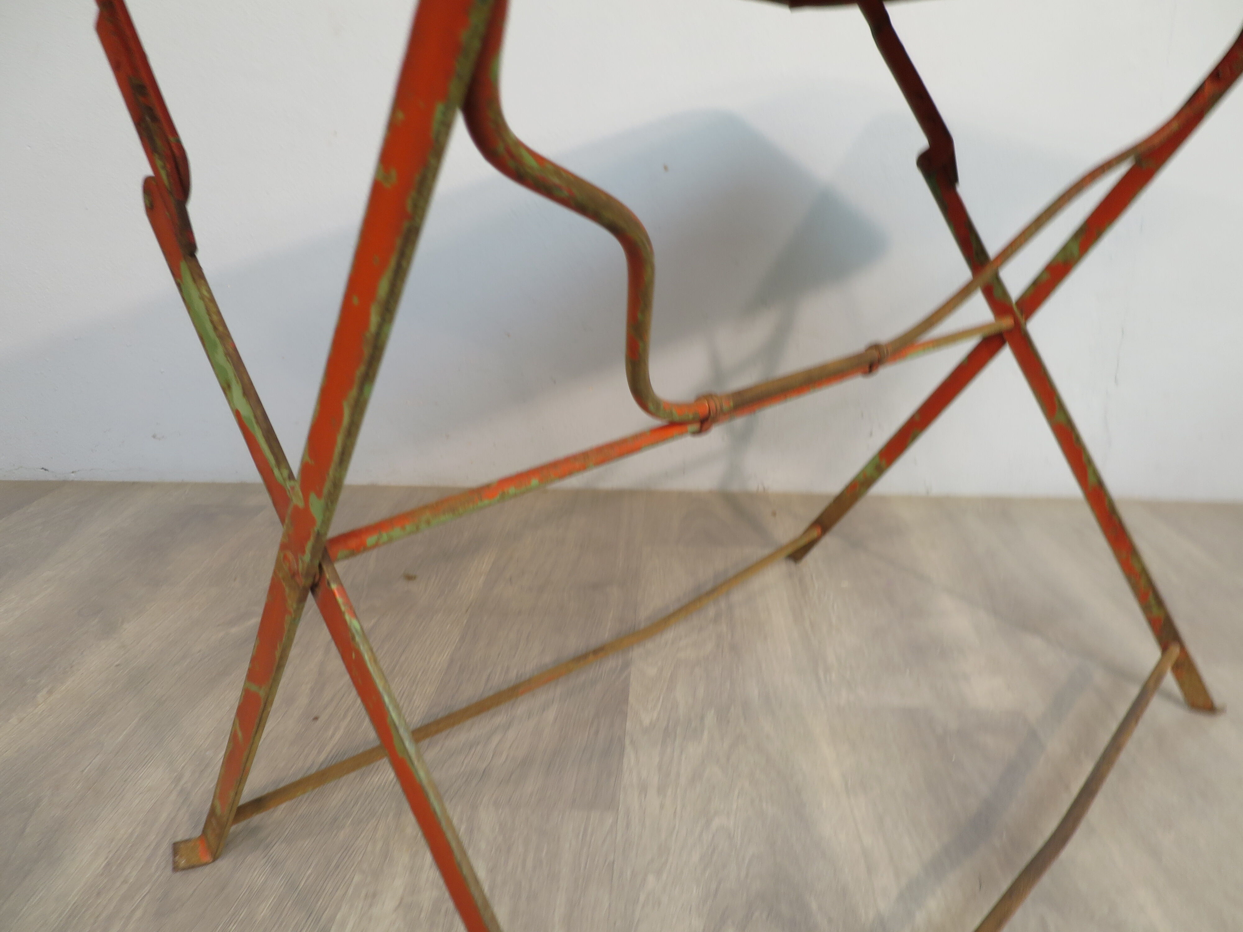 Metal garden table 30