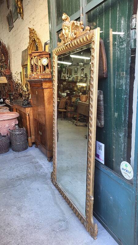 LARGE GOLDEN BEVELLED MIRROR WITH HEAD REF JE