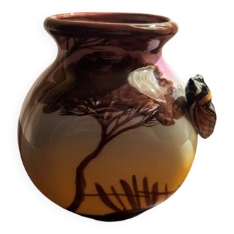 Vase en faïence par L. Berty