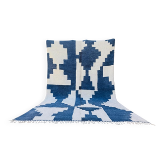 Traditional Moroccan rug, natural wool, 3 x 2 m.