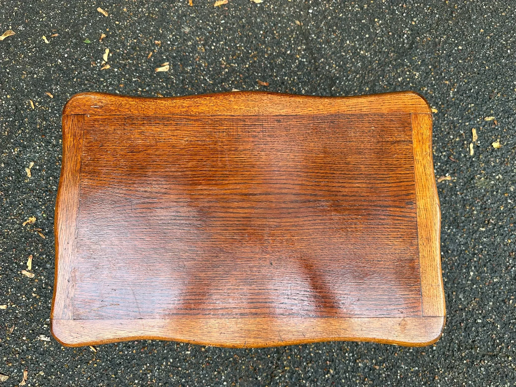 Table basse table d'appoint bout de canapé en chêne style Louis XV 1950