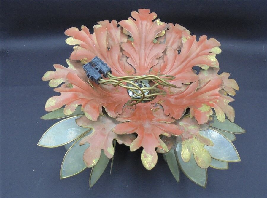 Plafonnier lotus flowers in mother-of-pearl