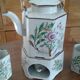 Teapot service and 6 cups
