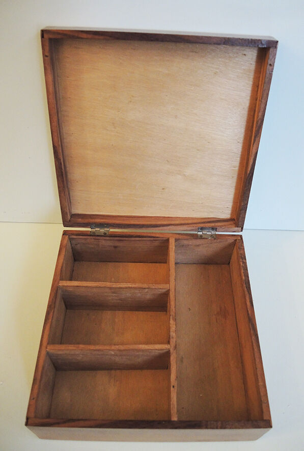 Cigar decorated wooden box