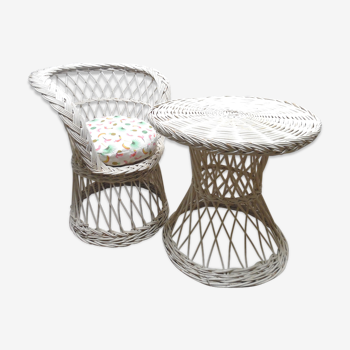 Rattan chair and table