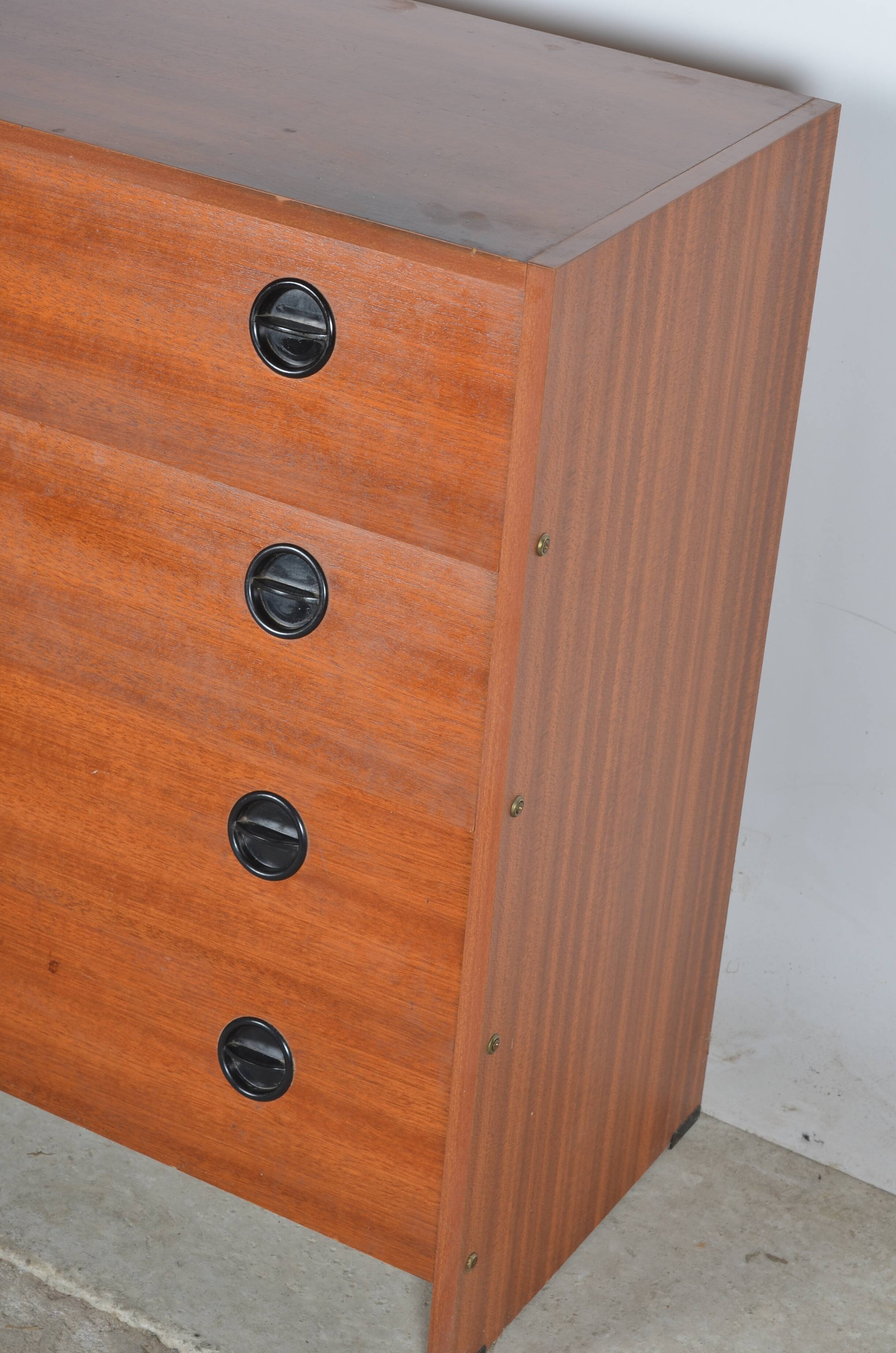 Arp-Minvielle shoe cabinet