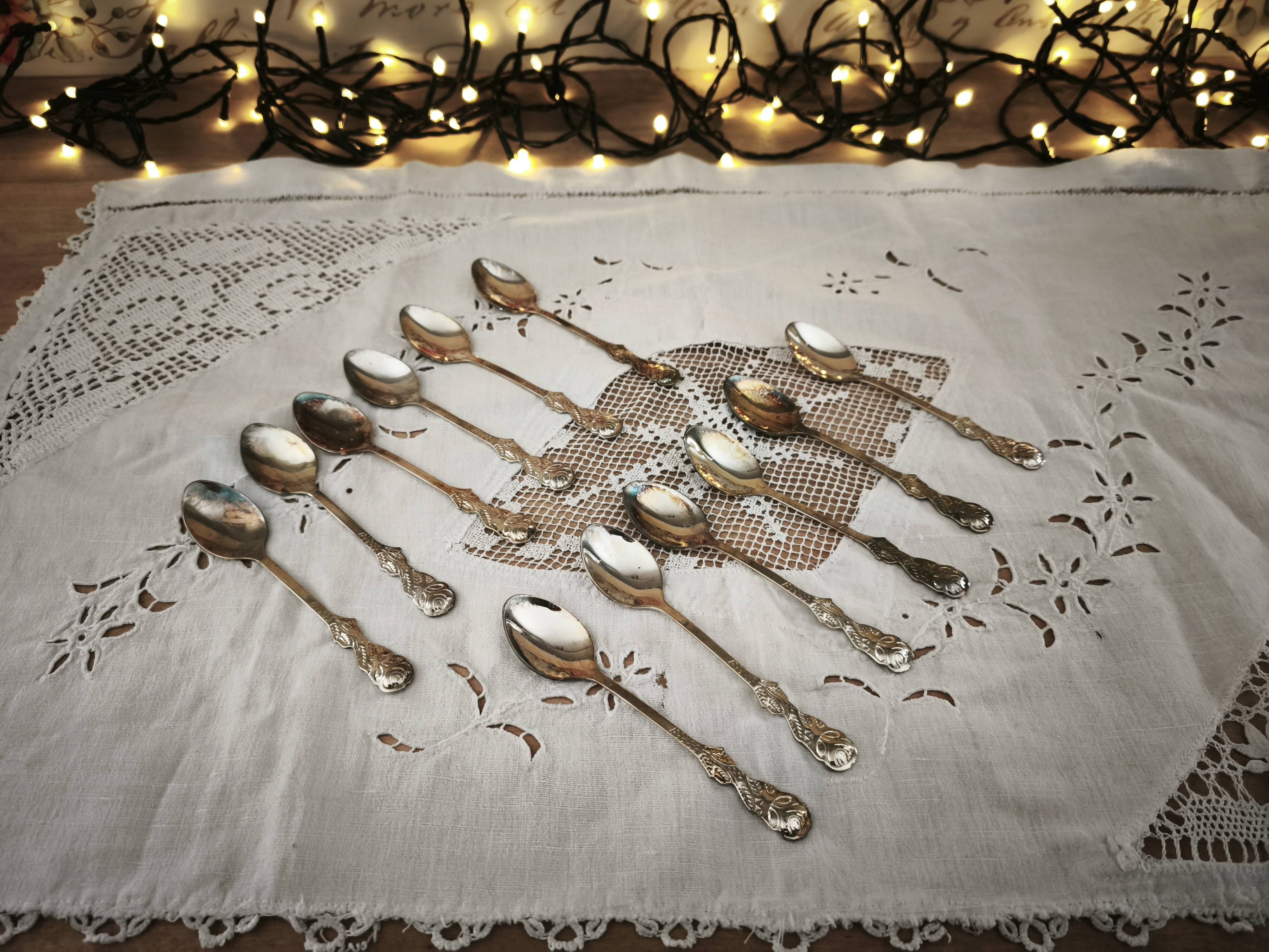 Set of 12 vintage silver-plated teaspoons