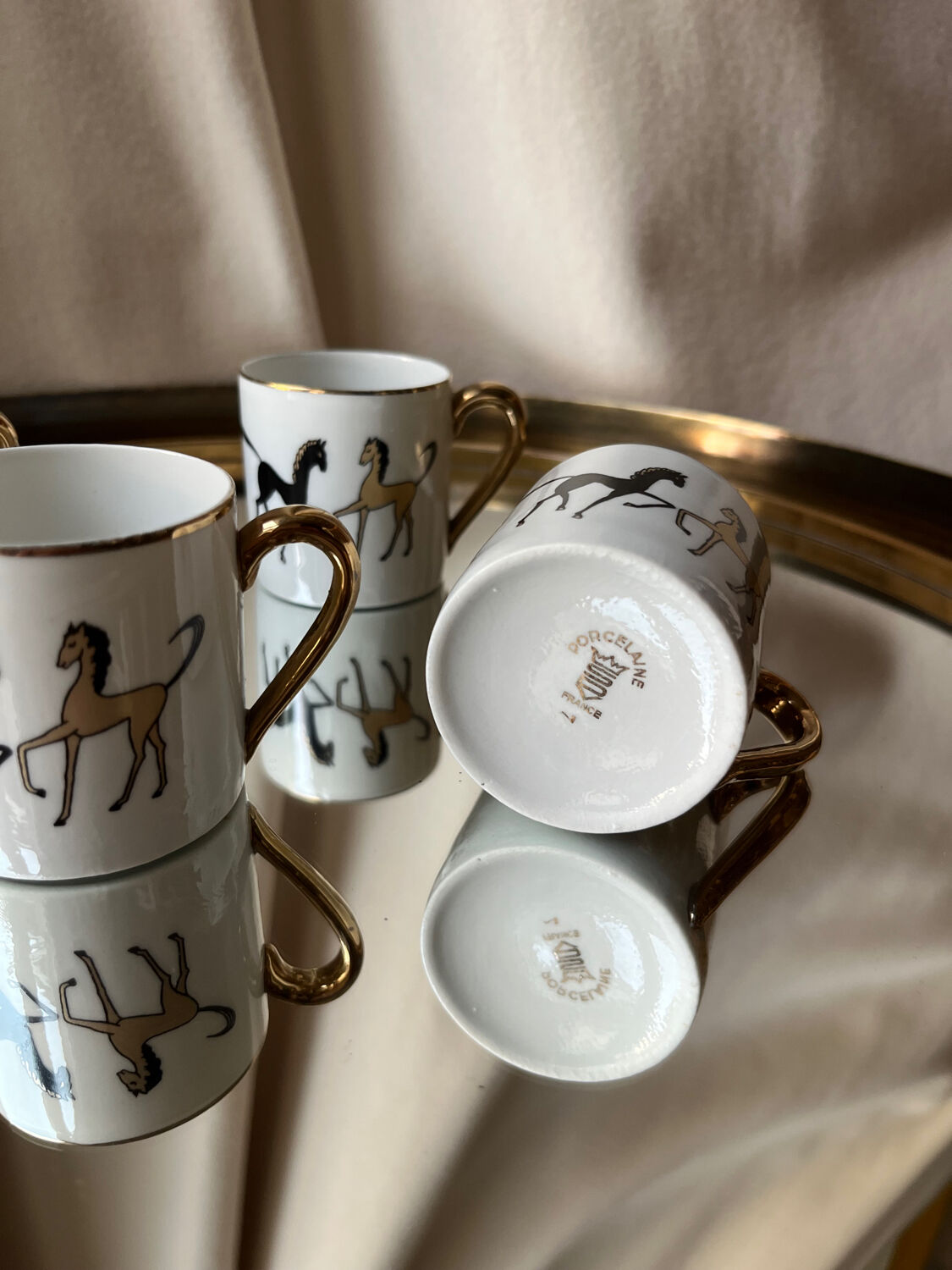 Lot of 4 vintage porcelain espresso cups from France with gold horse decoration – s