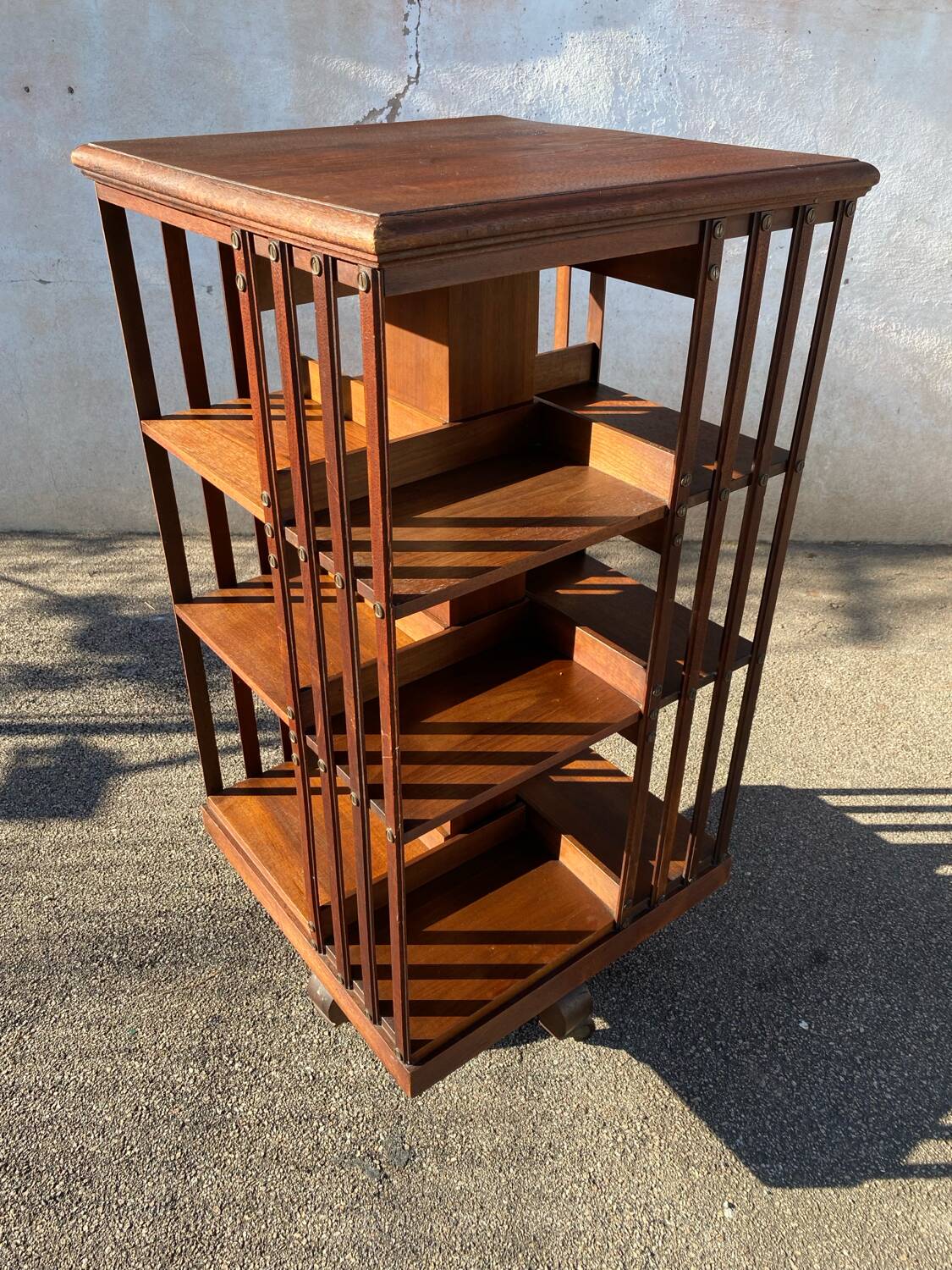 Terquem rotating library