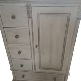 Bonnetier wardrobe