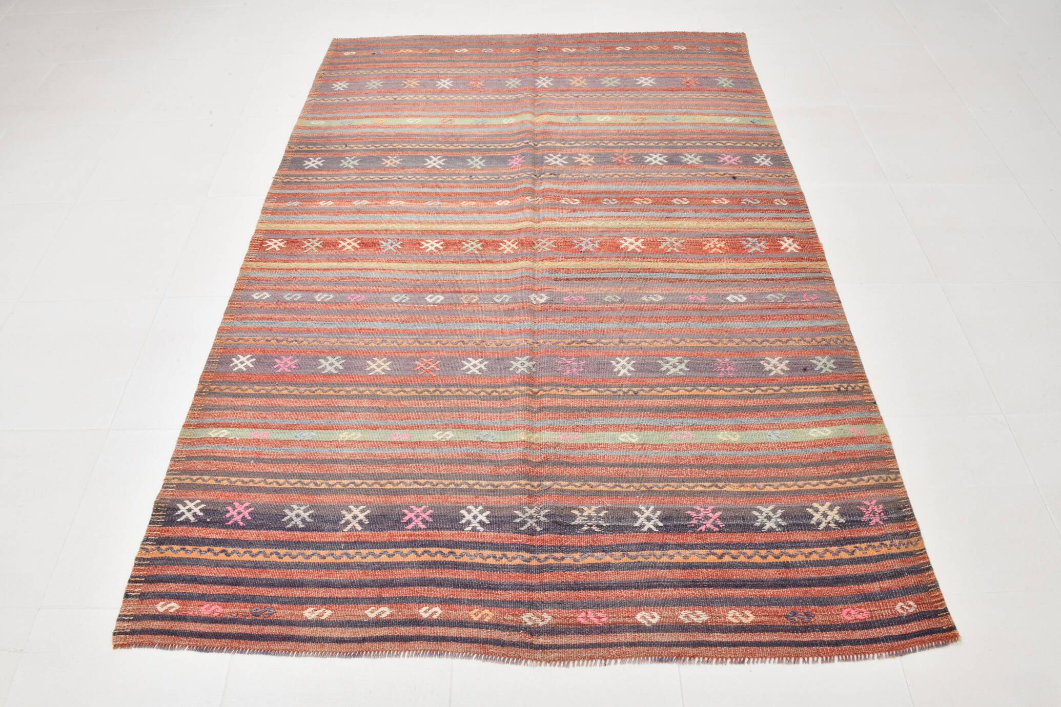 7x5 Red & brown Handmade Wool Kilim Rug,221x156 Cm