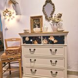 Commode fleurie