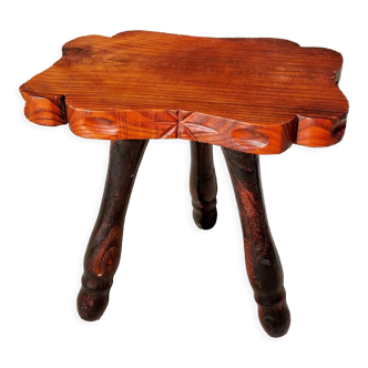 Tabouret tripode