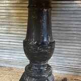 Pedestal table