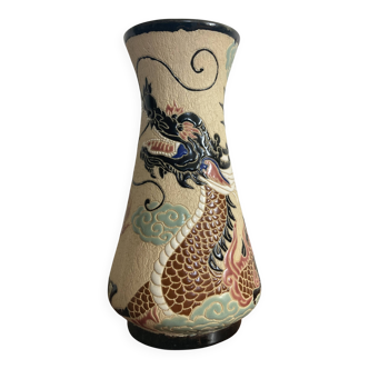 Dragon Vase