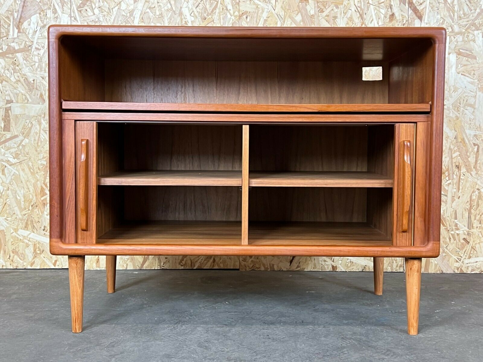 60s 70s teak sideboard Credenza cabinet Danish Modern Design Denmark 70s