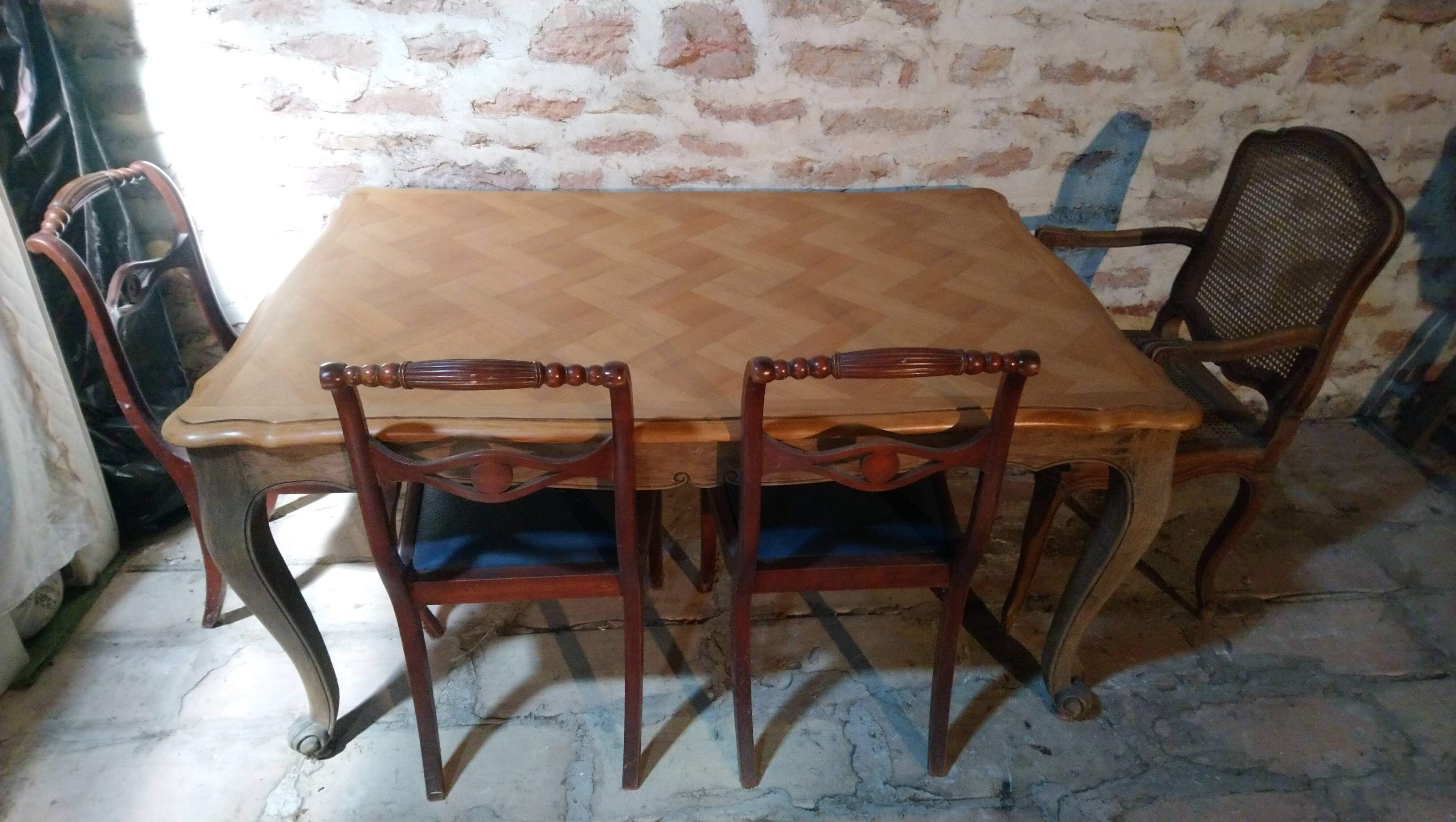 Louis XV style table in oak and cherry wood.