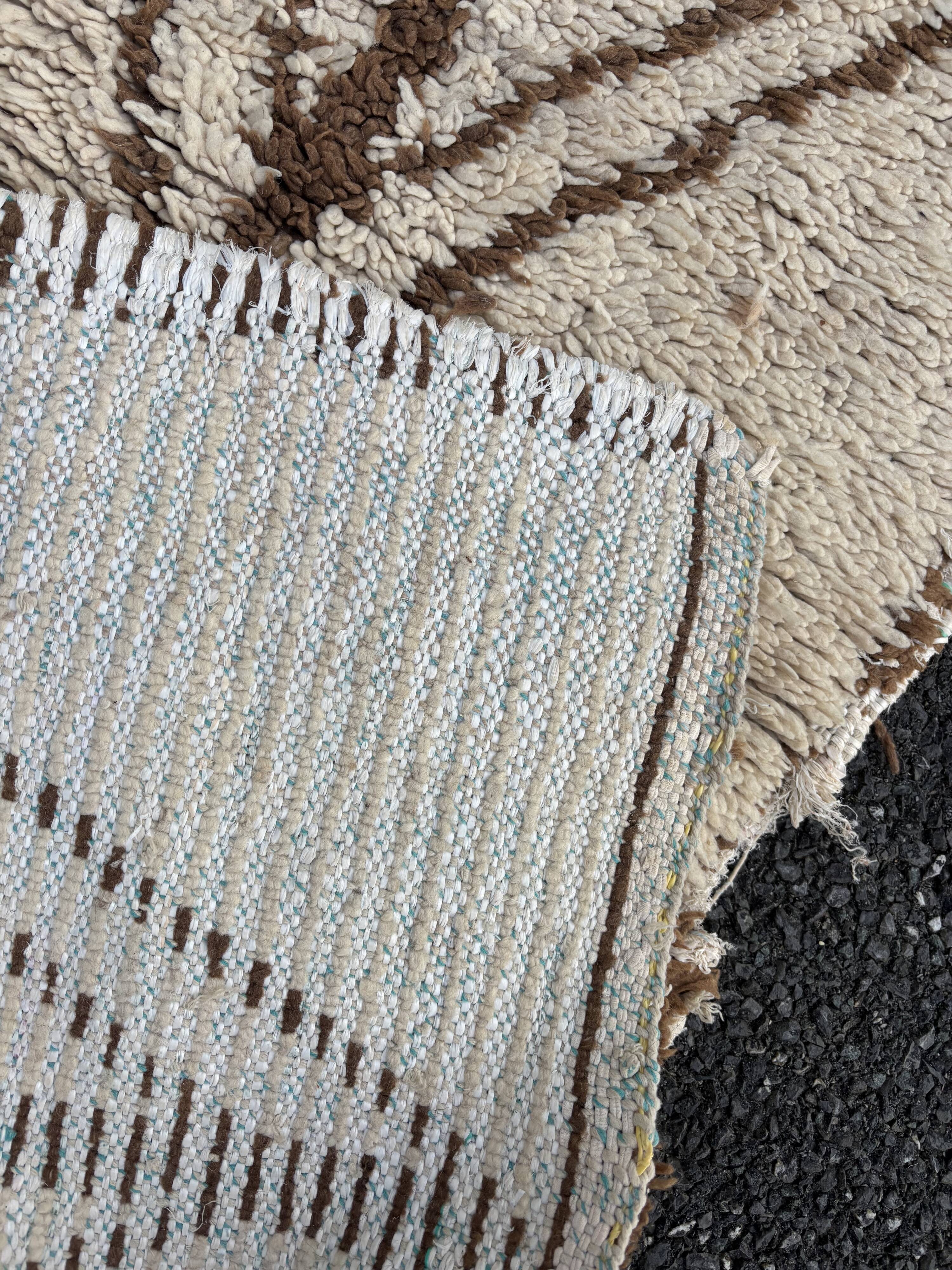 Tapis berbère beni ouarain vintage marocain